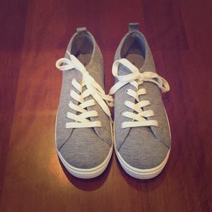 Girls fab kids grey sneakers